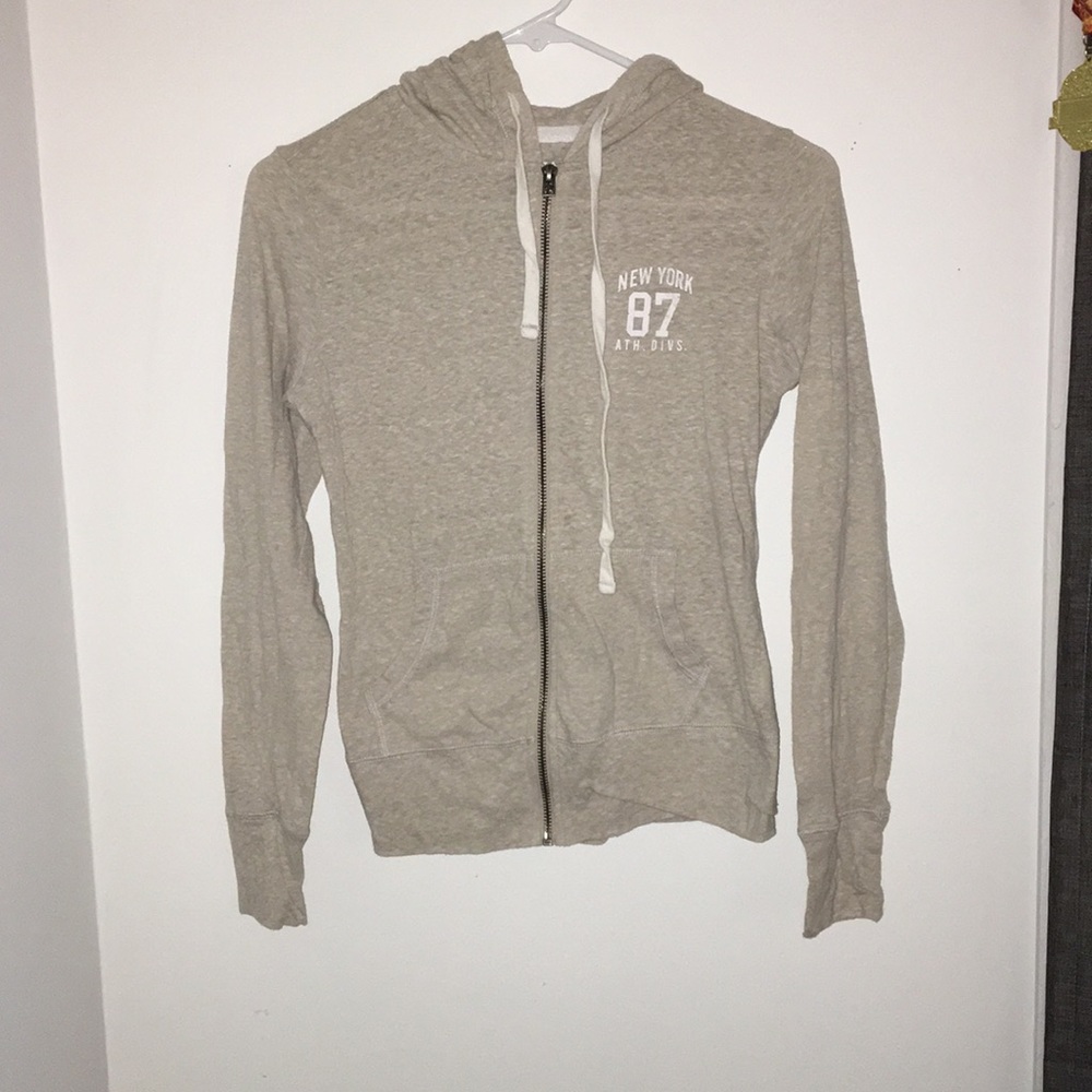 Sip-up sweatshirt